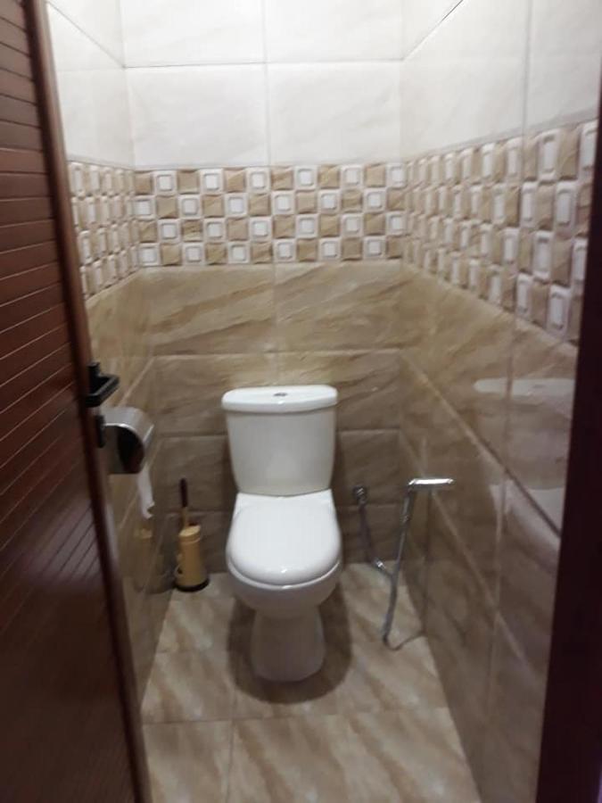 Rs Villas - Three Bedrooms Share Apartment With Private Room And Free Wifi And 100Mts To The Beach And Ac And 100Mts To Bus Stop And Pool Flic-en-Flacq Exteriér fotografie